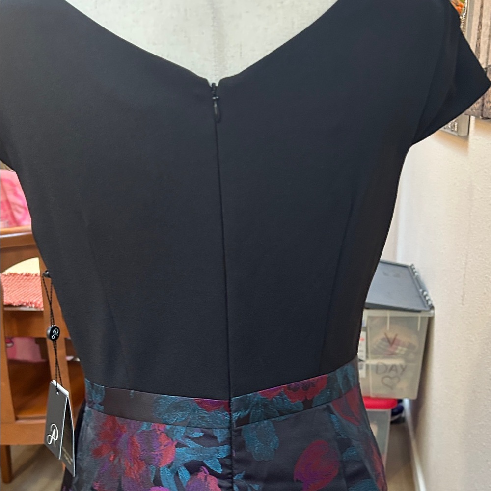 Adrianna Papell Floral Black Dress with Cap Sleeves Size 6 - Picture 6 of 7
